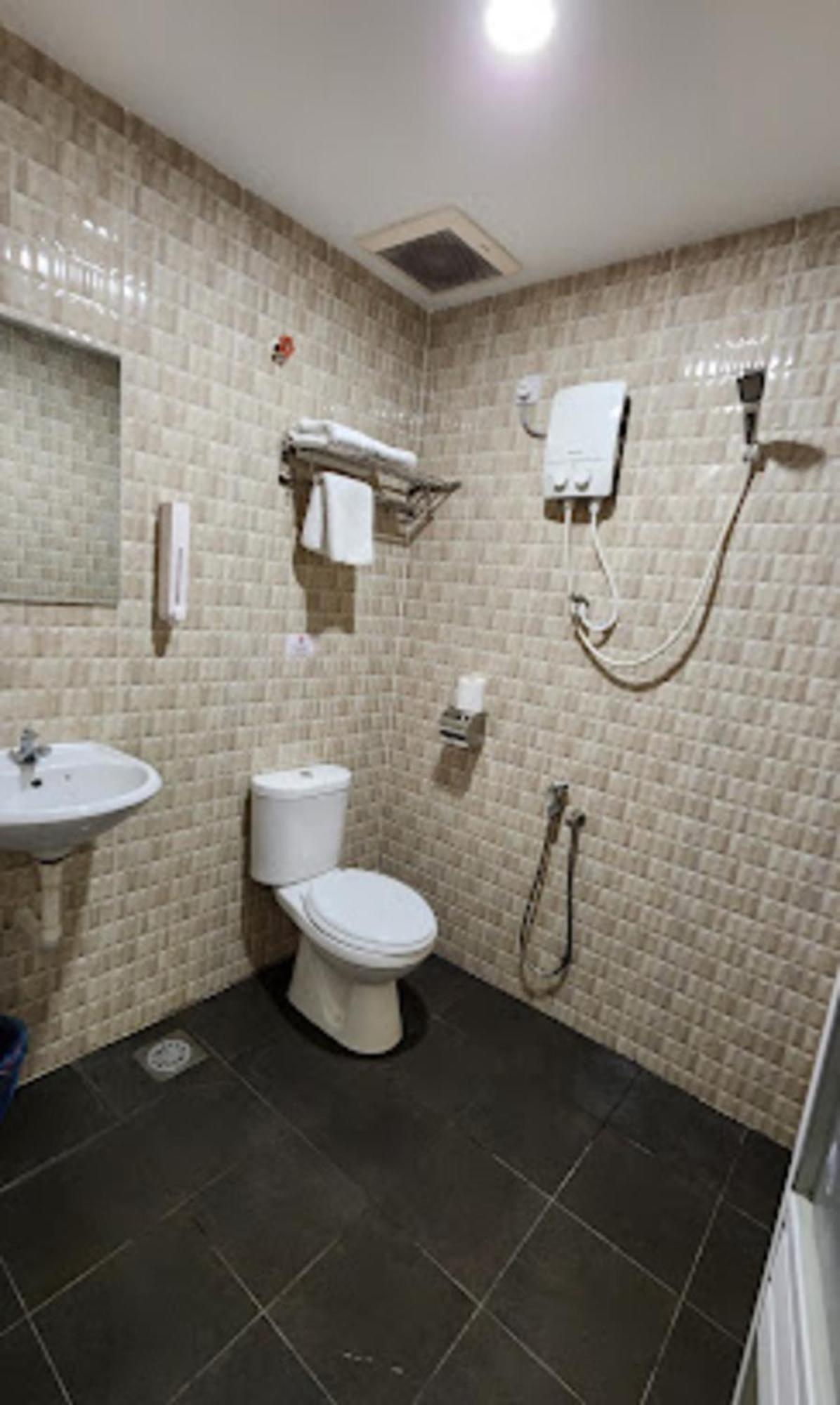 Sam Hotel Sitiawan Ngoại thất bức ảnh